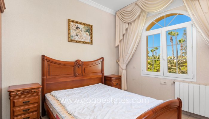 Te koop - Huis - Vrijstaande Villa - Orihuela - Playa Flamenca