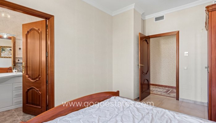 Te koop - Huis - Vrijstaande Villa - Orihuela - Playa Flamenca