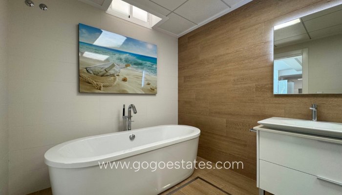 Te koop - Huis - Vrijstaande Villa - San Miguel De Salinas - San Miguel de Salinas Centro