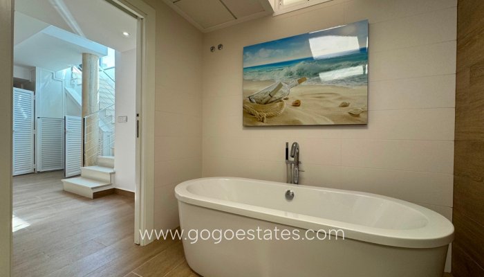 Te koop - Huis - Vrijstaande Villa - San Miguel De Salinas - San Miguel de Salinas Centro