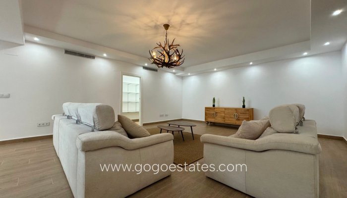 Te koop - Huis - Vrijstaande Villa - San Miguel De Salinas - San Miguel de Salinas Centro