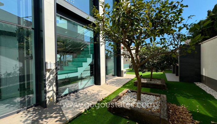 Te koop - Huis - Vrijstaande Villa - San Miguel De Salinas - San Miguel de Salinas Centro