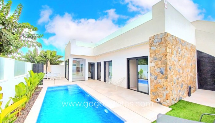 Te koop - Huis - Vrijstaande Villa - Pilar De La Horadada - Pilar de la Horadada Centro