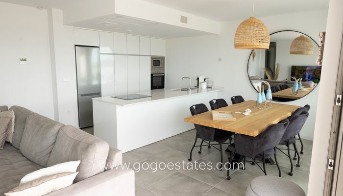 Wiederverkauf - Haus - Freistehende Villa - Finestrat