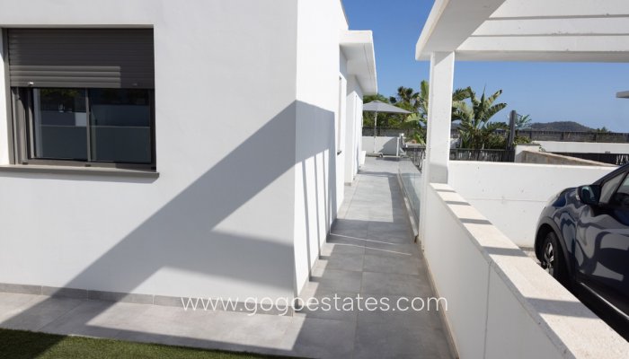 Wiederverkauf - Haus - Freistehende Villa - Finestrat