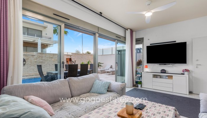 Te koop - Huis - Vrijstaande Villa - Orihuela - Villamartin