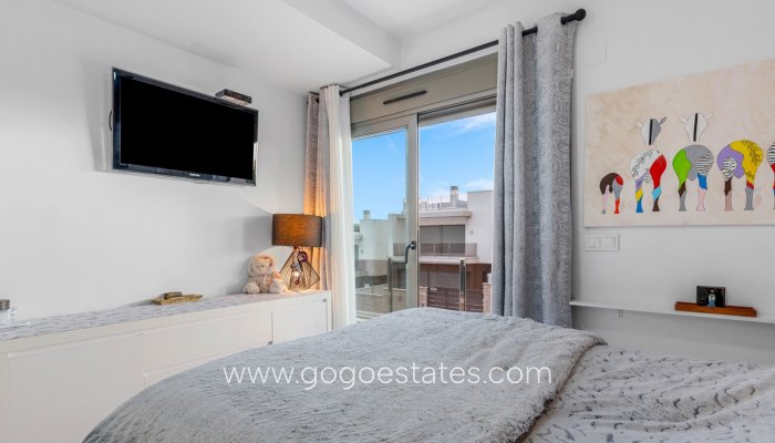 Te koop - Huis - Vrijstaande Villa - Orihuela - Villamartin