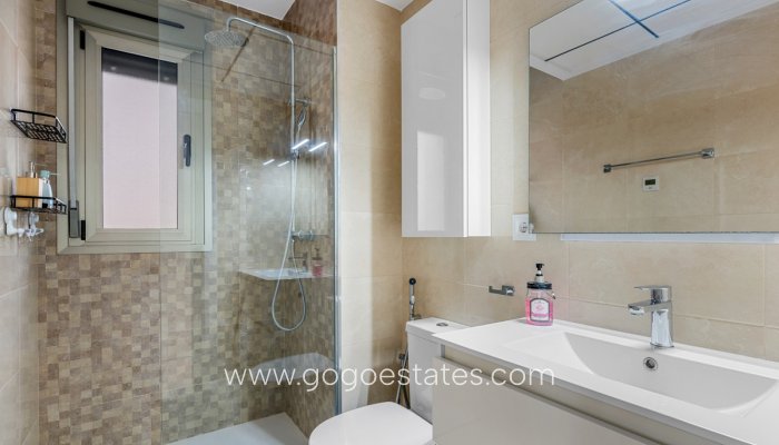 Te koop - Huis - Vrijstaande Villa - Orihuela - Villamartin