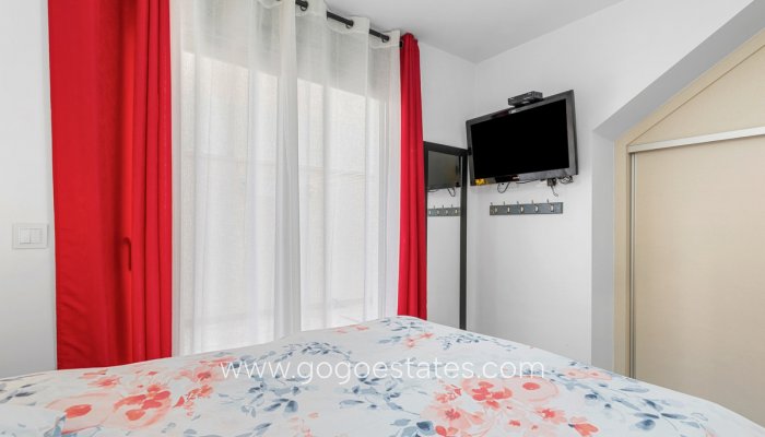 Te koop - Huis - Vrijstaande Villa - Orihuela - Villamartin