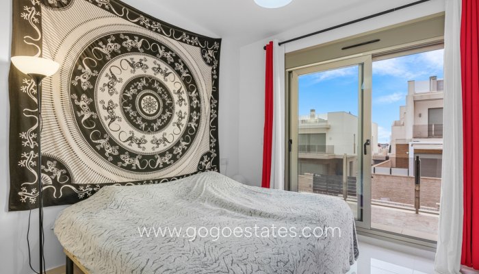 Te koop - Huis - Vrijstaande Villa - Orihuela - Villamartin