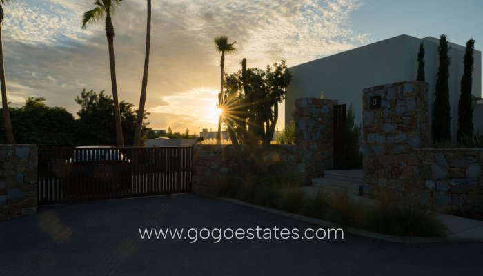 Te koop - Huis - Vrijstaande Villa - Orihuela - Las Colinas Golf