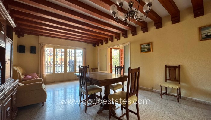 Te koop - Huis - Vrijstaande Villa - Orihuela - La Zenia