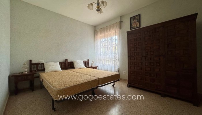 Te koop - Huis - Vrijstaande Villa - Orihuela - La Zenia