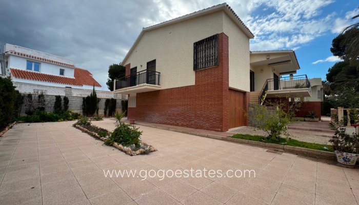 Te koop - Huis - Vrijstaande Villa - Orihuela - La Zenia