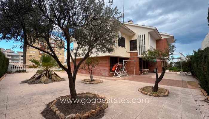 Te koop - Huis - Vrijstaande Villa - Orihuela - La Zenia