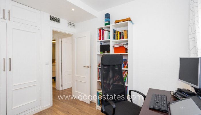 Te koop - Huis - Vrijstaande Villa - Orihuela - Cabo Roig