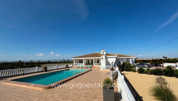 Te koop - Huis - Vrijstaande Villa - Rojales - Rojales Centro