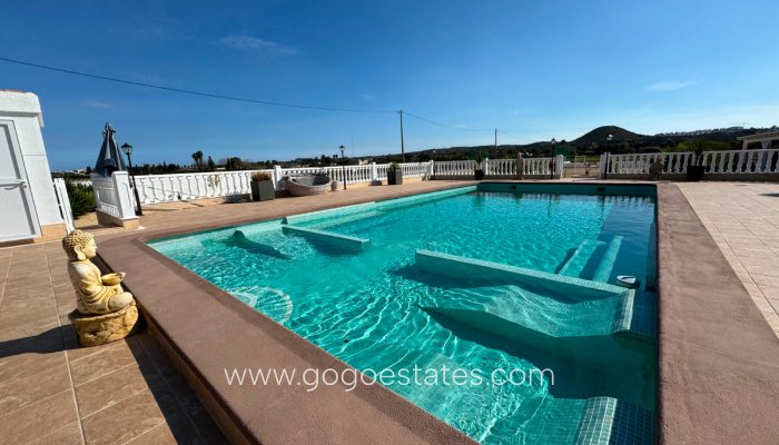 Te koop - Huis - Vrijstaande Villa - Rojales - Rojales Centro