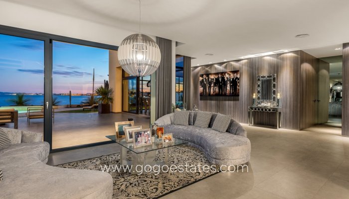 Te koop - Huis - Vrijstaande Villa - Orihuela - Cabo Roig