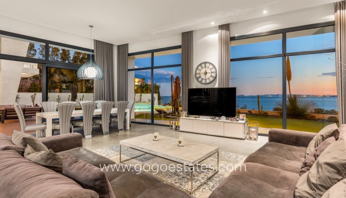 Te koop - Huis - Vrijstaande Villa - Orihuela - Cabo Roig