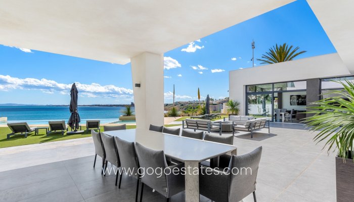Te koop - Huis - Vrijstaande Villa - Orihuela - Cabo Roig