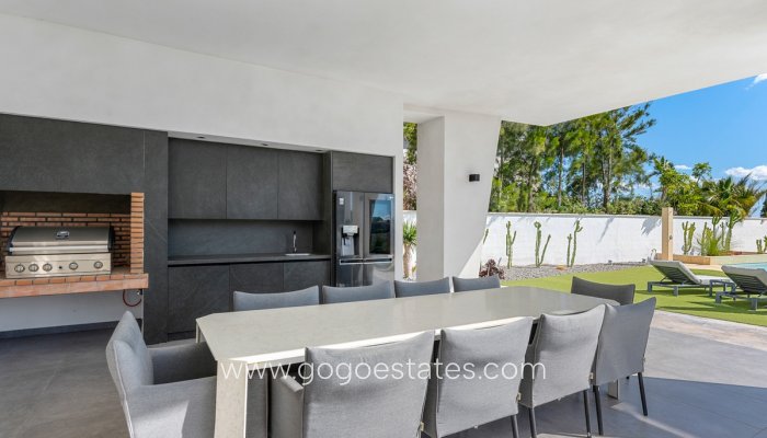 Te koop - Huis - Vrijstaande Villa - Orihuela - Cabo Roig