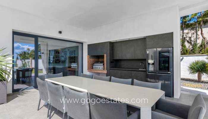 Te koop - Huis - Vrijstaande Villa - Orihuela - Cabo Roig