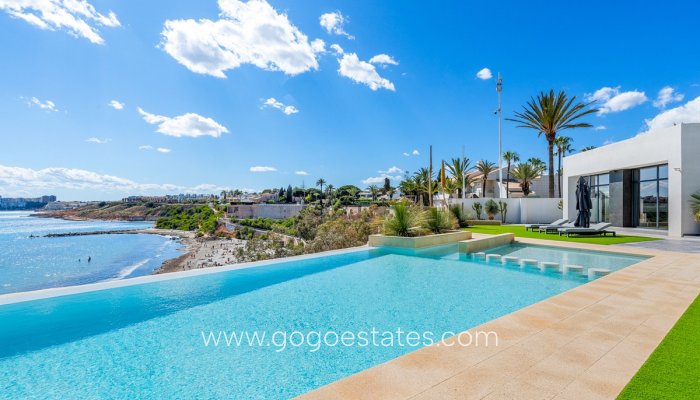 Te koop - Huis - Vrijstaande Villa - Orihuela - Cabo Roig
