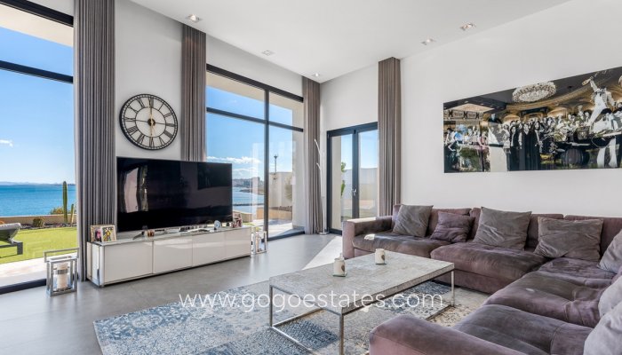 Te koop - Huis - Vrijstaande Villa - Orihuela - Cabo Roig