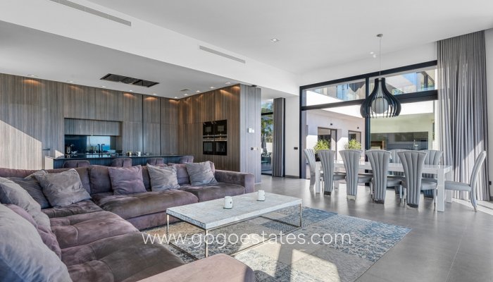 Te koop - Huis - Vrijstaande Villa - Orihuela - Cabo Roig