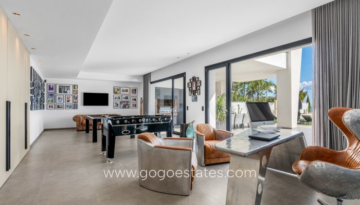 Te koop - Huis - Vrijstaande Villa - Orihuela - Cabo Roig