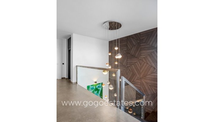 Te koop - Huis - Vrijstaande Villa - Orihuela - Cabo Roig