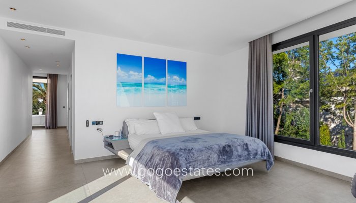 Te koop - Huis - Vrijstaande Villa - Orihuela - Cabo Roig