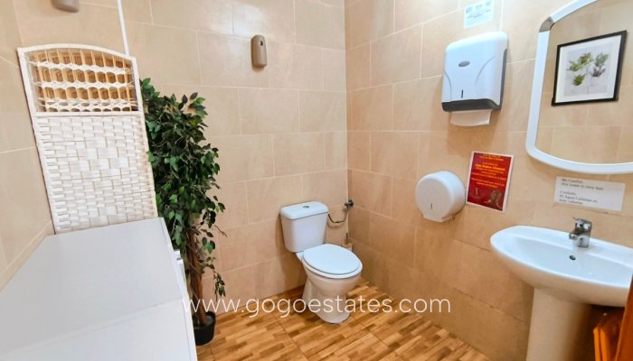 Te koop - Commercieel - Overig - Orihuela - Villamartin