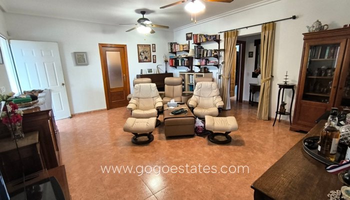 Te koop - Huis - Finca - Cortijo - Orihuela - Orihuela Centro