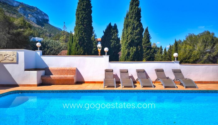 Te koop - Huis - Vrijstaande Villa - Dénia - Denia Centro