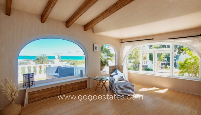 Te koop - Huis - Vrijstaande Villa - Dénia - Denia Centro