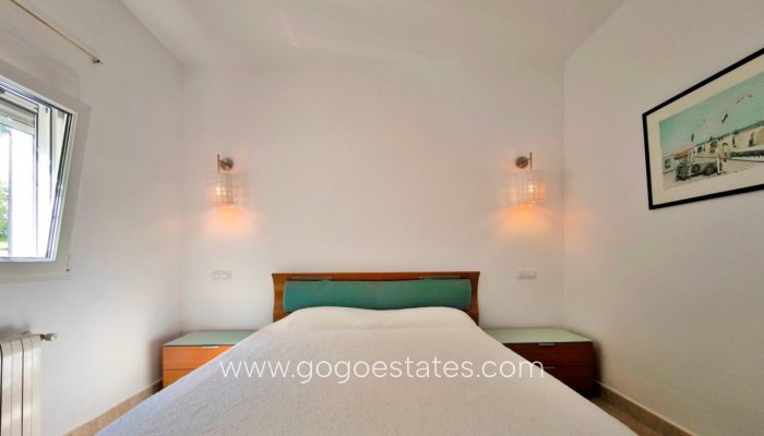 Te koop - Huis - Vrijstaande Villa - Dénia - Denia Centro