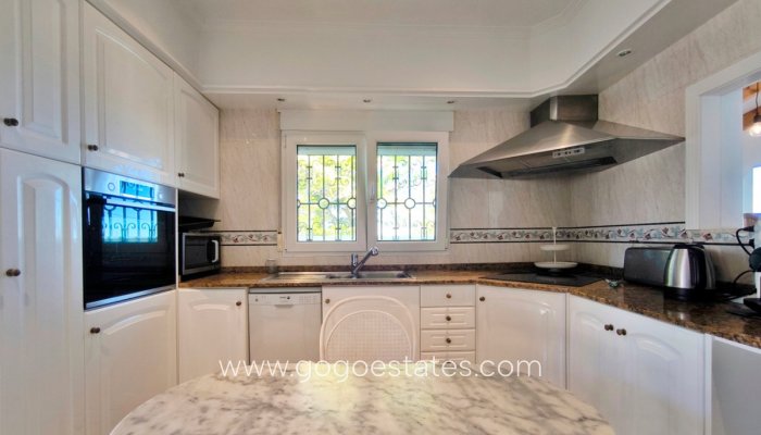 Te koop - Huis - Vrijstaande Villa - Dénia - Denia Centro