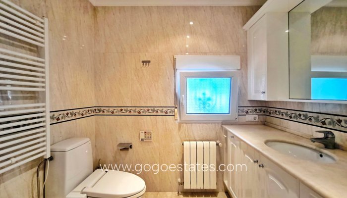 Te koop - Huis - Vrijstaande Villa - Dénia - Denia Centro