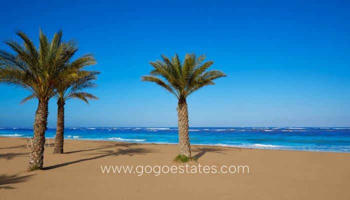 Te koop - Huis - Vrijstaande Villa - Dénia - Denia Centro