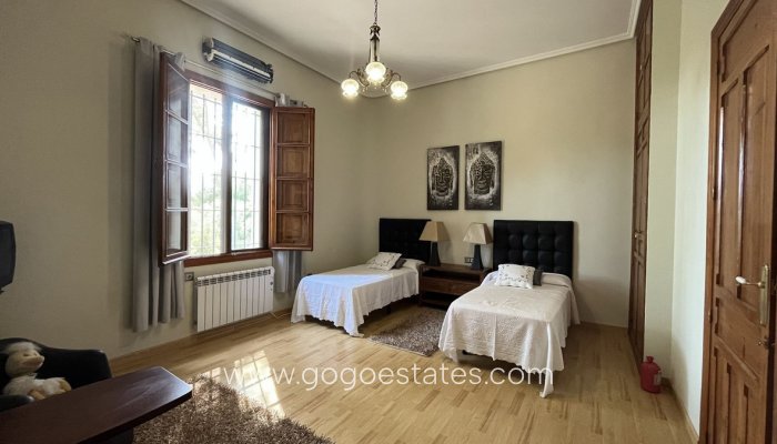 Te koop - Huis - Vrijstaande Villa - Mutxamel - Mutxamel Centro