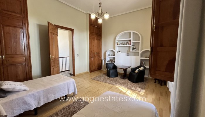 Te koop - Huis - Vrijstaande Villa - Mutxamel - Mutxamel Centro