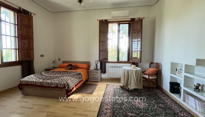 Te koop - Huis - Vrijstaande Villa - Mutxamel - Mutxamel Centro