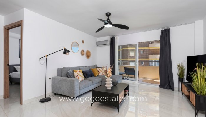 Te koop - Appartement - Appartement op de middelste verdieping - Orihuela - La Zenia