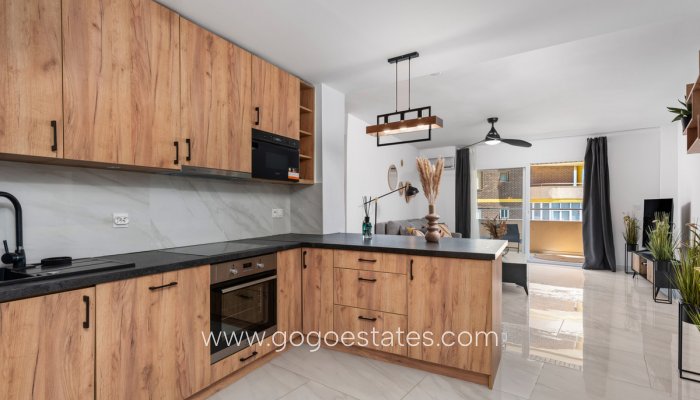 Te koop - Appartement - Appartement op de middelste verdieping - Orihuela - La Zenia