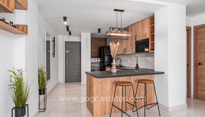 Te koop - Appartement - Appartement op de middelste verdieping - Orihuela - La Zenia