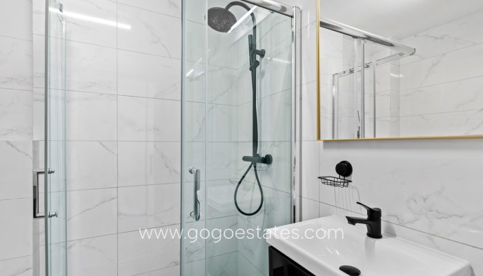 Te koop - Appartement - Appartement op de middelste verdieping - Orihuela - La Zenia