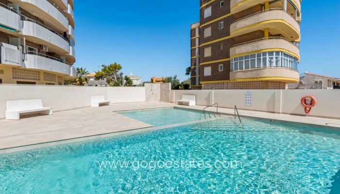 Te koop - Appartement - Appartement op de middelste verdieping - Orihuela - La Zenia