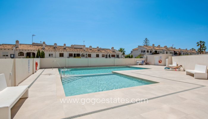 Te koop - Appartement - Appartement op de middelste verdieping - Orihuela - La Zenia